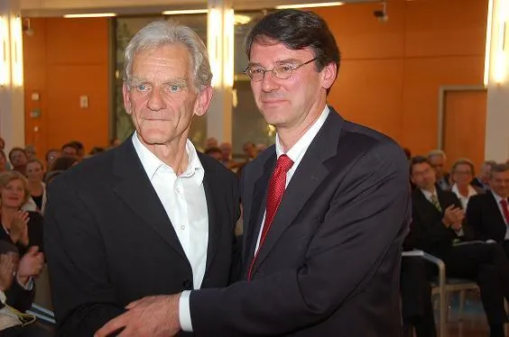 Professor Dr. Friedhelm Beyersdorf übernimmt Verantwortung für die Chirugie am Herz-Zentrum Bad Krozingen Bild: Professor Dr. Friedhelm Beyersdorf übernimmt Verantwortung für die Chirugie am Herz-Zentrum Bad Krozingen