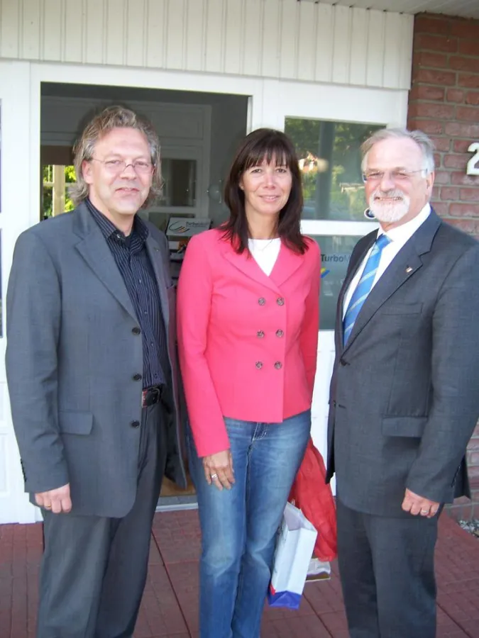 v.l.: Lars Hübner, Frau Marion Herdan, Dr. Jörn Biel