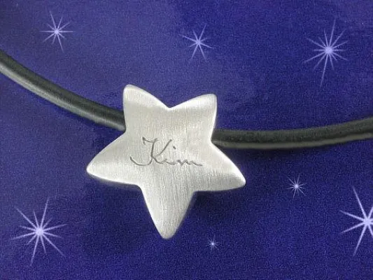 Ein Silberstern, der "ihren" Namen trägt Bild: Ein Silberstern, der "ihren" Namen trägt