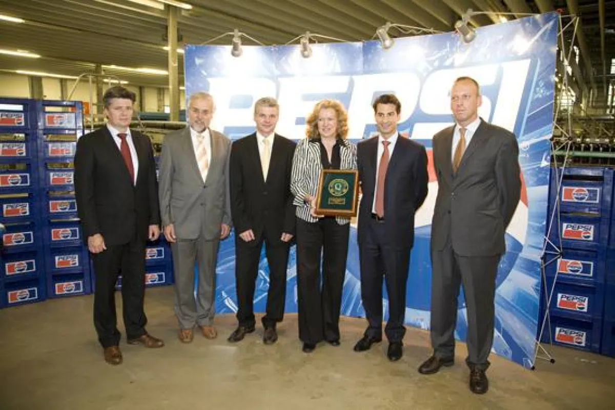 v.l.n.r. Frank U. Schlagenhauf UGV, Ekkehard Freund, Stefan Seibold PCI, Ulrike Freund, Oswald Barckhahn PCI, Jan Küster PC