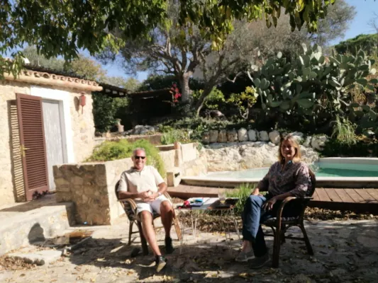 Bild: Mallorca-Urlaub im Winter 2020 - das ehemalige Franziskanerkloster verspricht Gästen Tiefenentspannung pur