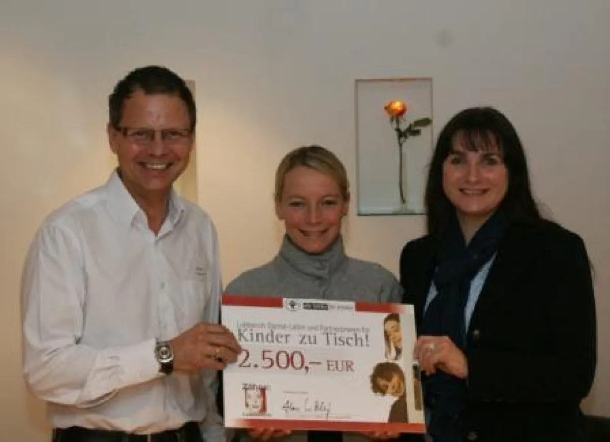 v.l.: M. May, Lubberich Dental-Labor, H. Krautkrämer, Kinderschutzbund, C. Moser-F., Lubberich