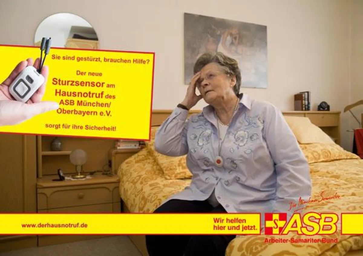 Zusätzliche Sicherheit durch den Sturzsensor am ASB-Hausnotruf. Foto: ASB/Zanettini