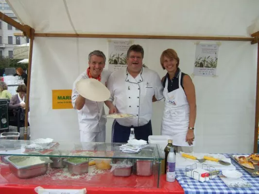 Bild: Geschmackstagepizza 2011 - leckerer Genuss aus der Region
