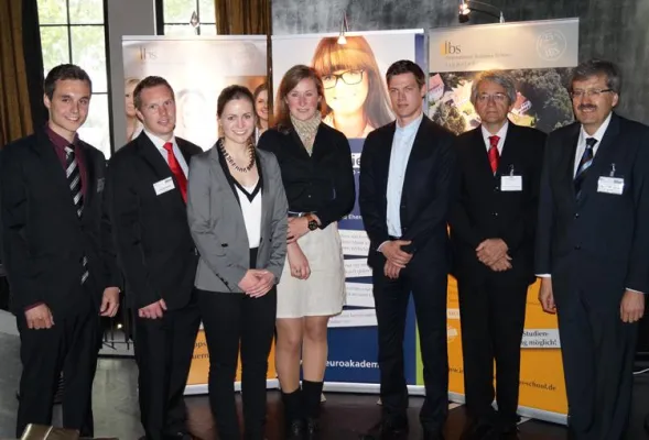 22. Symposium „Lebe deinen Traum“ behandelt aktuelle Wirtschaftsthemen mit hochkarätigen Referenten Bild: 22. Symposium „Lebe deinen Traum“ behandelt aktuelle Wirtschaftsthemen mit hochkarätigen Referenten