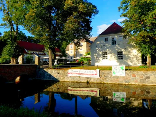 Bild: Wasserschloss Mellenthin startet Event-Mai auf Usedom