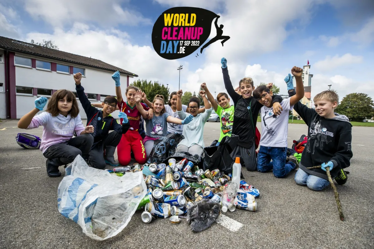 World Cleanup Day am 17.09.22: UNL und LBC räumen Lichtenrade auf (© Let’s Do It! Germany e. V. / WCD 2022)