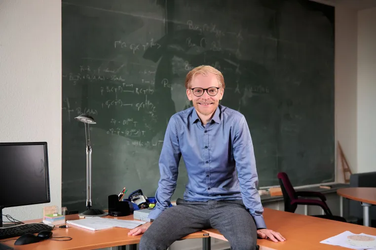 Bild: ERC Starting Grant für Prof. Dr. Ben Heuer