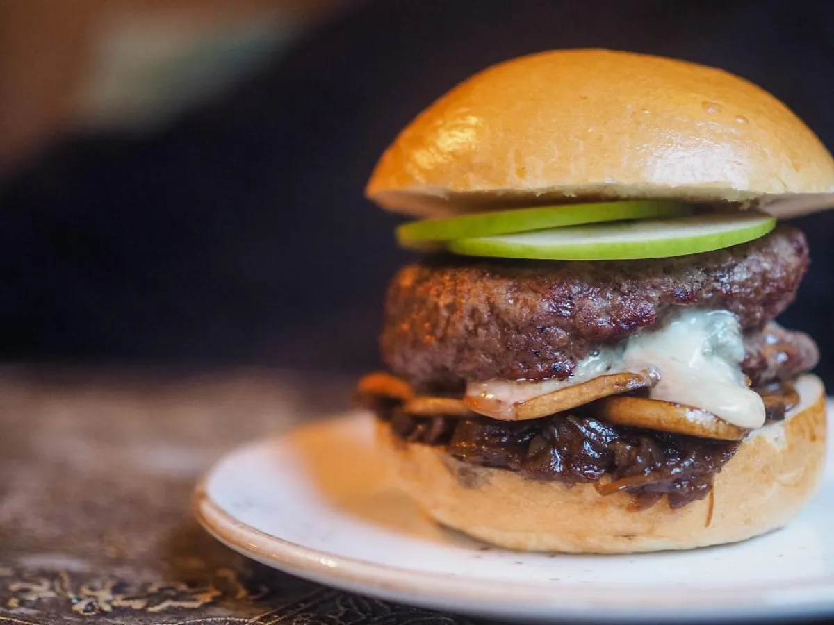 Minnesota Juicy Lucy Burger vom Big Sur