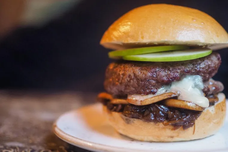 Bild: 50 Burger aus 50 Staaten in 50 Wochen