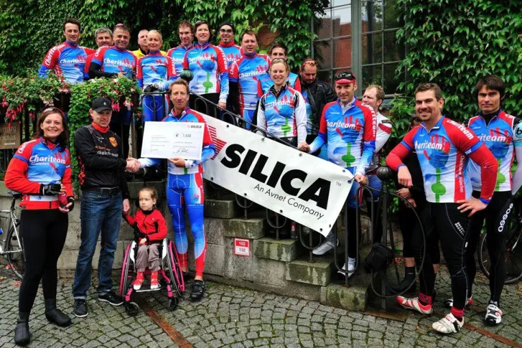 Chariteam erradelt 1.500 € für den guten Zweck Bild: Chariteam erradelt 1.500 € für den guten Zweck