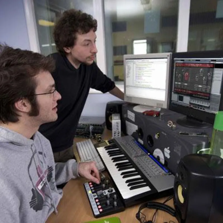 Das Team von Novation freut sich, dass die harte Arbeit sich gelohnt hat.