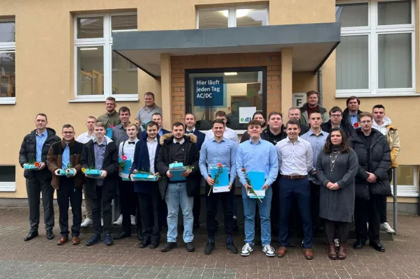 Bild: Nachwuchs in Brandenburg und Mecklenburg: 46 neue Fachkräfte für das Strom- und Gasnetz durch den Netzbetreibe