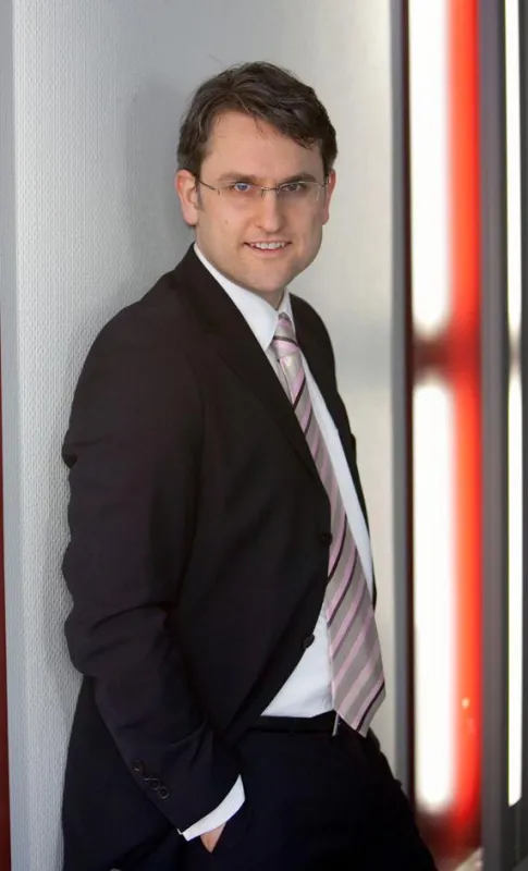 Dr. Alexander Hardt