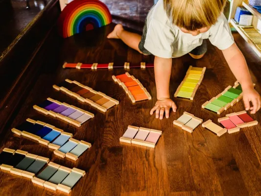 Bild: Regenbogenhaus Kriele: Soziale Arbeit nach dem Montessori-Konzept