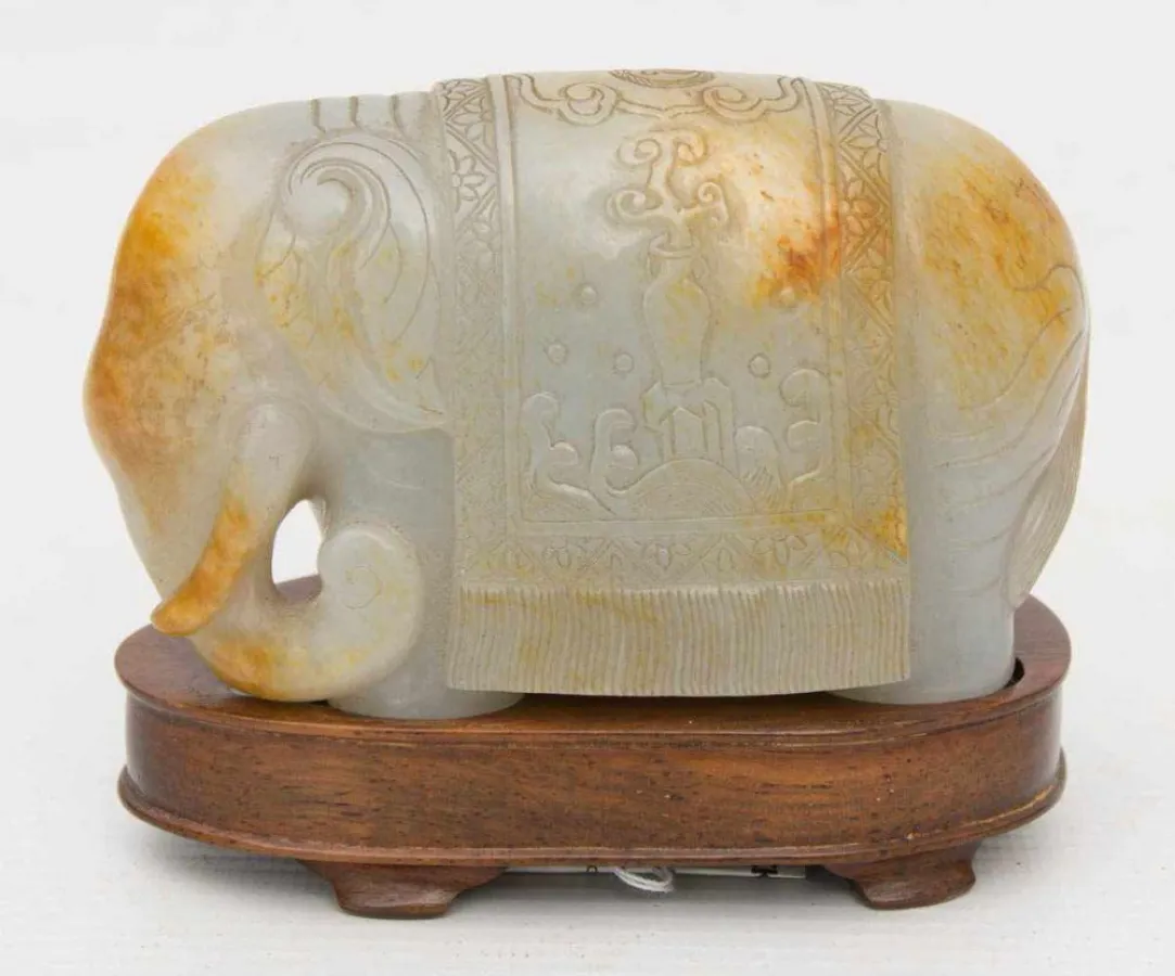 Rekordzuschlag für Jade Elefant