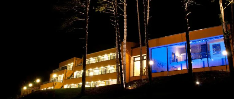 Bild: Die ARD entscheidet sich für das vier Sterne Wellness Hotel "Schönblick" als Drehort