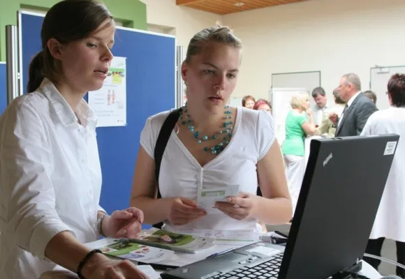 Bild: Aktionstag zur betrieblichen Gesundheitsförderung bei Evonik - Nutropoly macht Fitness-Checks mit Mitarbeitern