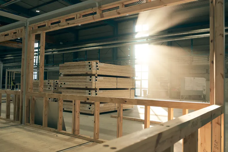 Bild: KLEUSBERG setzt auf nachhaltige Holz- und Hybridmodulbauweise