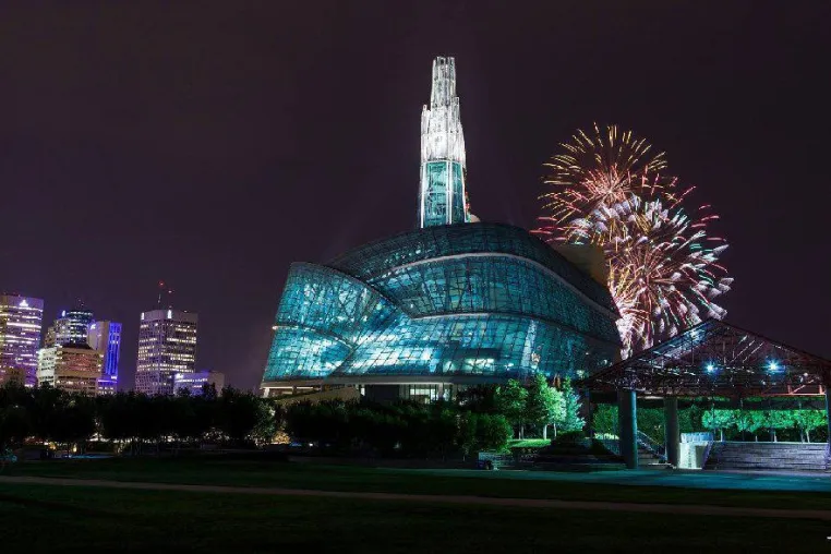 Bild: Kanadisches Museum für Menschenrechte feierlich in Winnipeg eröffnet