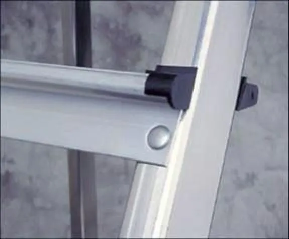 Klare Vorteile mit dem TIFAS SR Stanznietsystem Bild: Klare Vorteile mit dem TIFAS SR Stanznietsystem