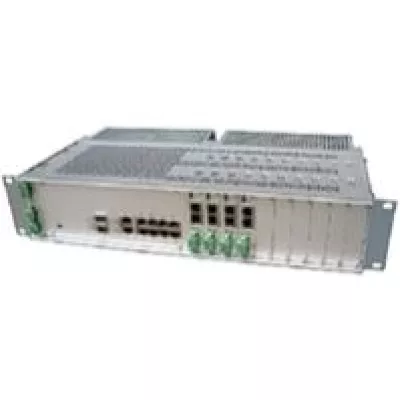 Bild: Vollwertiger Layer-2-Switch von Black Box aggregiert bis zu 20 DSL-Leitungen