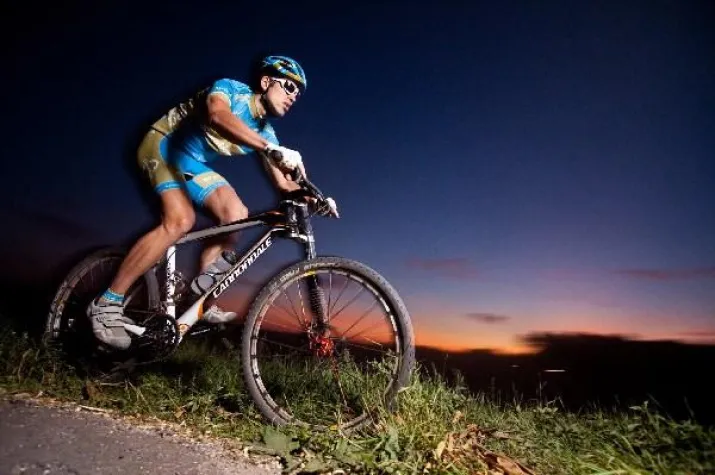 Bild: Fotoausstellung bei KU64: Fotos vom Radprofi Henning Bommel von Mai bis August ausgestellt