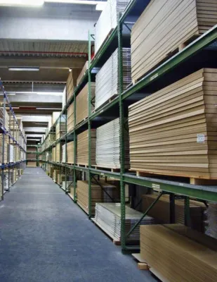 Bild: Geis: Perfekte Logistik-Lösungen für JELD-WEN Door Solutions