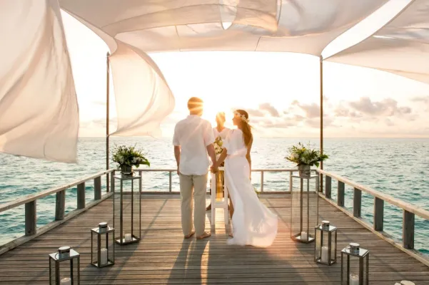Bild: "Ja-Wort" auf dem Piano Deck   von Baros Maldives 