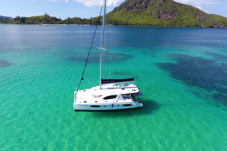 Premium Katamaran-Segelkreuzfahrten auf den Seychellen Bild: Premium Katamaran-Segelkreuzfahrten auf den Seychellen