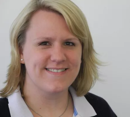 Bild: IBA-Studentin managt Hotelkomplex