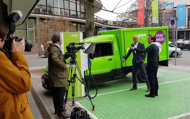 Bild: EWR vorbildlich im Bereich E-Mobilität