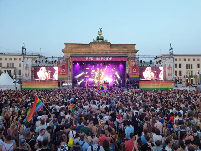 ELATION Proteus Maximus feiern mit Berlin den Christopher Street Day 2019 Bild: ELATION Proteus Maximus feiern mit Berlin den Christopher Street Day 2019