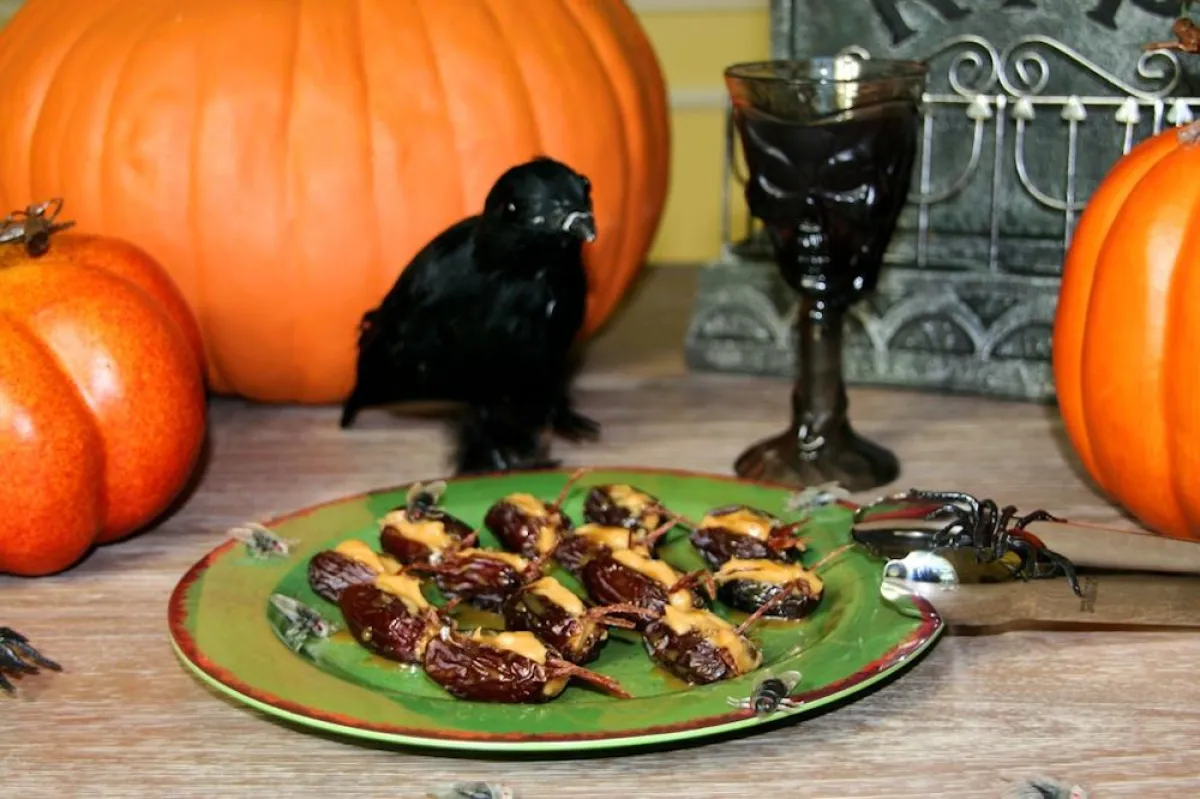 Halloween-Rezept zum Gruseln: Gefüllte Kakerlaken