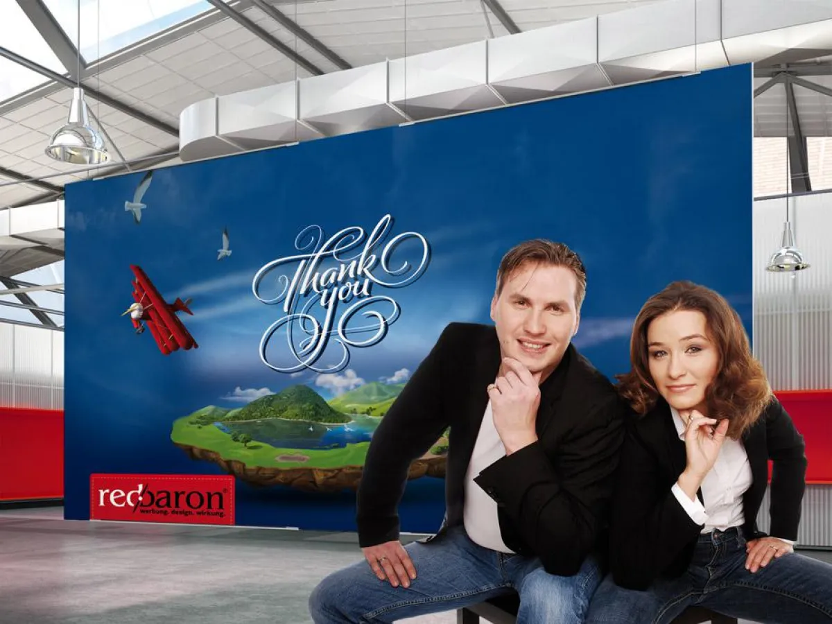 Chefpilot Tobias Kolesnyk mit seiner Ehefrau Stephanie Kolesnyk