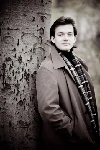 Bild: Andris Nelsons springt kurzfristig für den erkrankten Seiji Ozawa ein