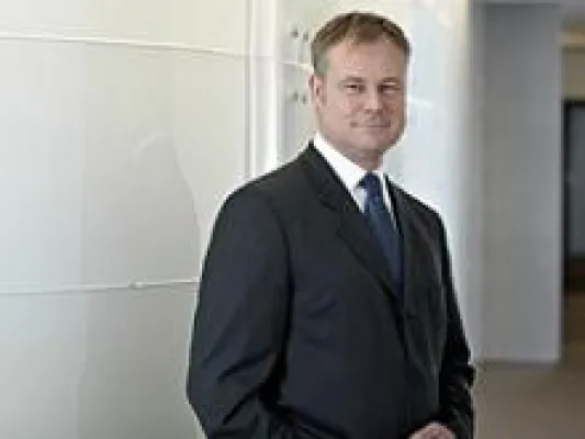 Bild: IndustrialPort-Chef Peter Salostowitz zum Fellow ernannt