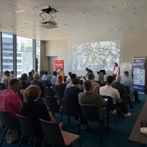 10 Jahre NetCo Body-Cam: Jubiläumsauftakt auf der 5. Body-Cam Konferenz gefeiert Bild: 10 Jahre NetCo Body-Cam: Jubiläumsauftakt auf der 5. Body-Cam Konferenz gefeiert