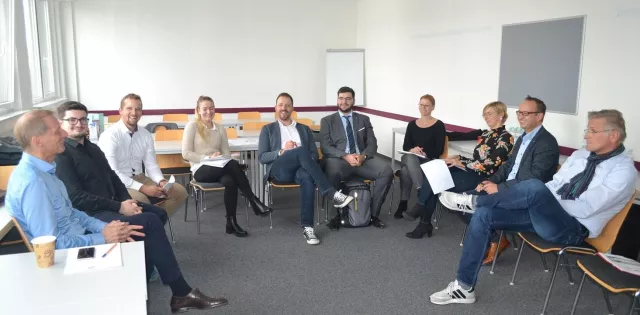 Bild: HdWM: Management-Gespräche von Master-Studierenden mit HR-Verantwortlichen von Union Investment