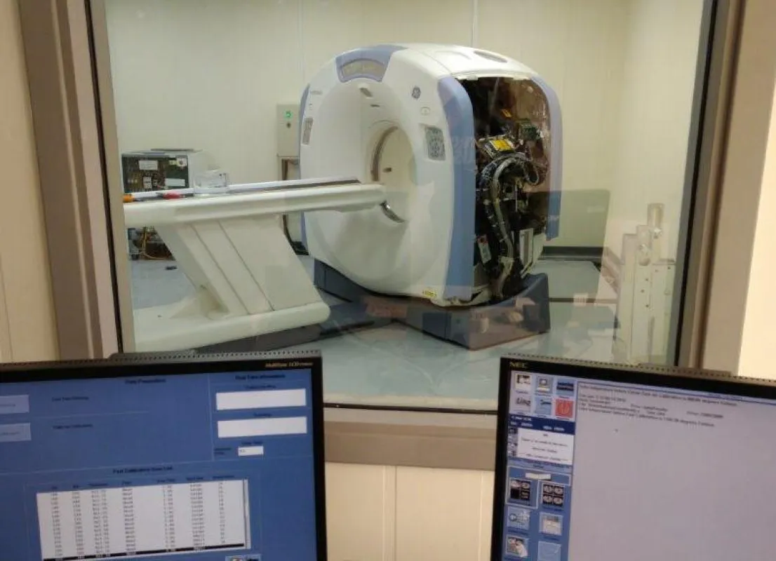 Letzte Tests am CT System vor der Übergabe
