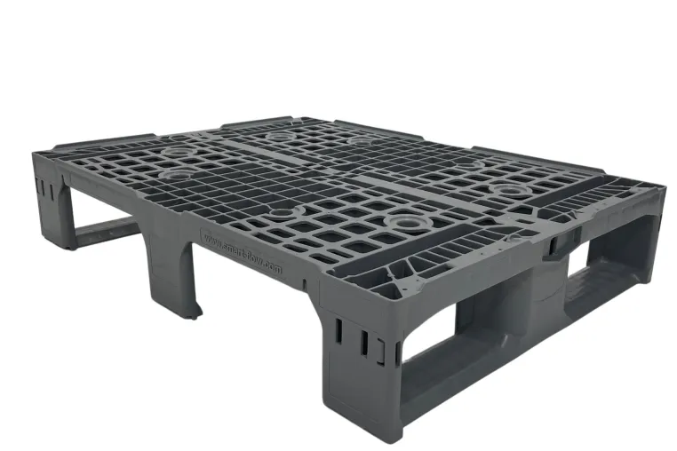 Bild: Smart-Flow Europe SA setzt auf ihre neue „halbe“ Eurokunststoffpalette SF600PREM 