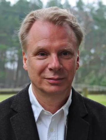 Bild: Wirtschaftsbuch mit spirituellem Hintergrund