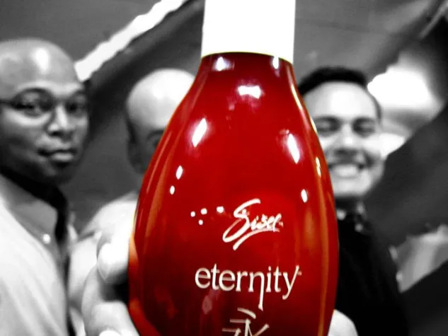 Bild: „Eternity“ hilft im All wie auf der Erde