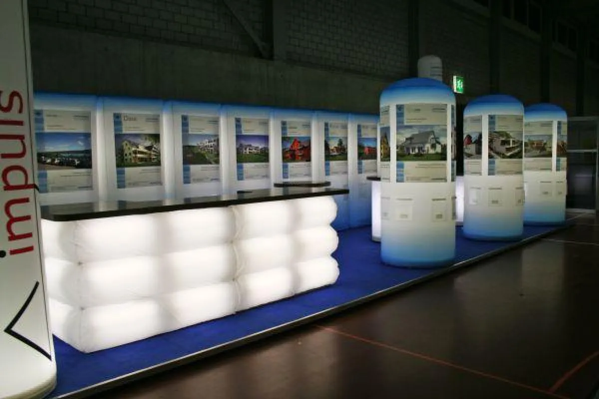 Aufblasbarer Messestand für Lerch & Partner