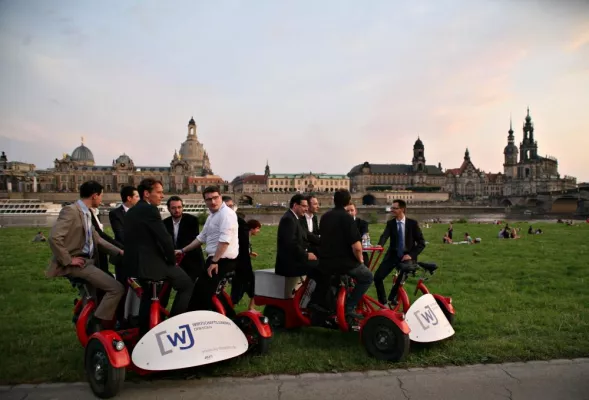 Wirtschaftswissen im Wettbewerb: Wirtschaftsjunioren suchen schlausten Schüler Dresdens Bild: Wirtschaftswissen im Wettbewerb: Wirtschaftsjunioren suchen schlausten Schüler Dresdens