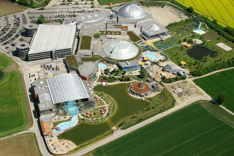 Bild: Therme Erding feiert Ihr 10-jähriges Bestehen