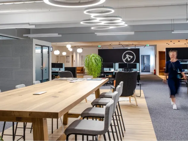 Lampenwelt eröffnet Bürostandort in Fulda Bild: Lampenwelt eröffnet Bürostandort in Fulda