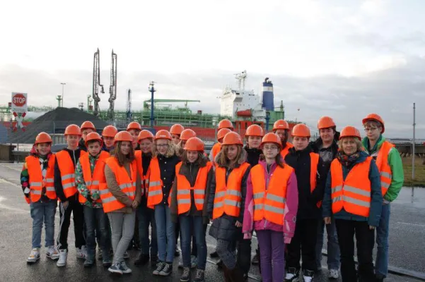 Elbehafen macht Schule Bild: Elbehafen macht Schule