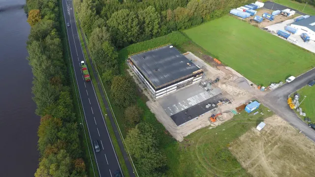 Bild: Neubau von schuhplus macht große Fortschritte am c-Port im Saterland