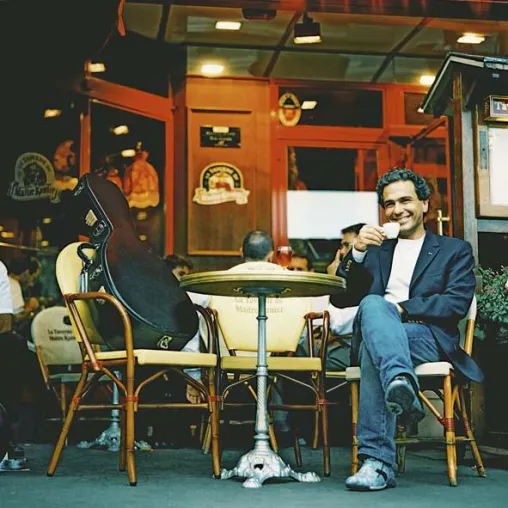 Bild: Rabih Abou-Khalil mit seinem neuen Album "Em Português" auf Deutschlandtournee